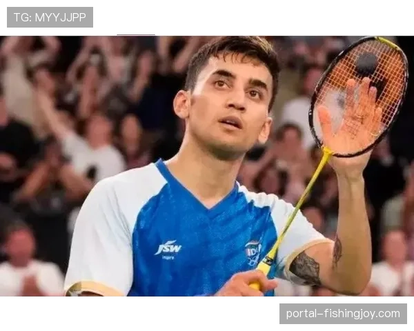 德国公开赛男单半决赛，拉克什亚·森与骆建佑打满三局，多次贡献精彩多拍。